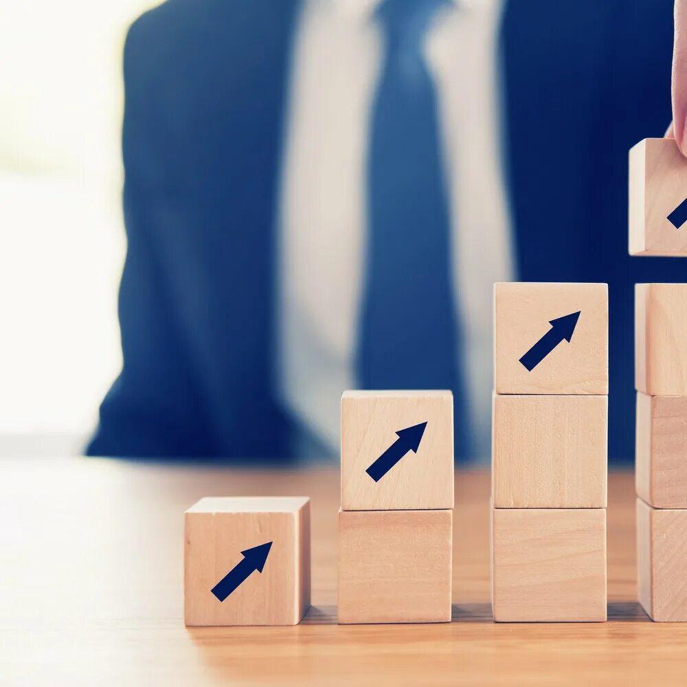 Multi-angle product rendering showcase